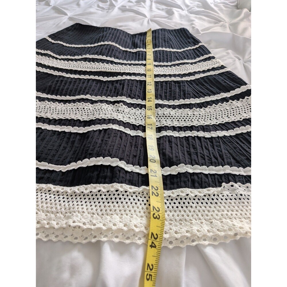 Talbots Skirt Women's 6 Black Cream Pleated Crochet Flare A-Line Boho Cottage - Picture 9 of 9